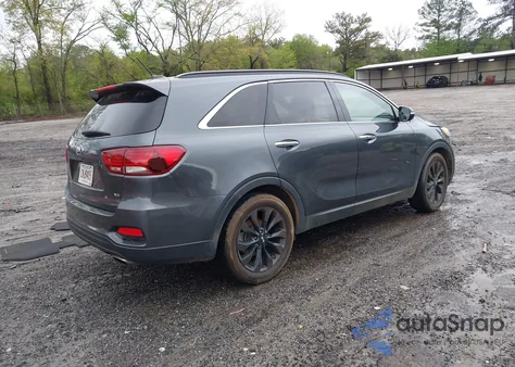 2020 Kia Sorento 3.3L S z USA, uszkodzony, nr VIN 5XYPG4A50LG690973